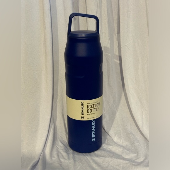 Stanley Other - NWT Stanley Iceflow Bottle with Cap and Carry + Lid 36 ounces